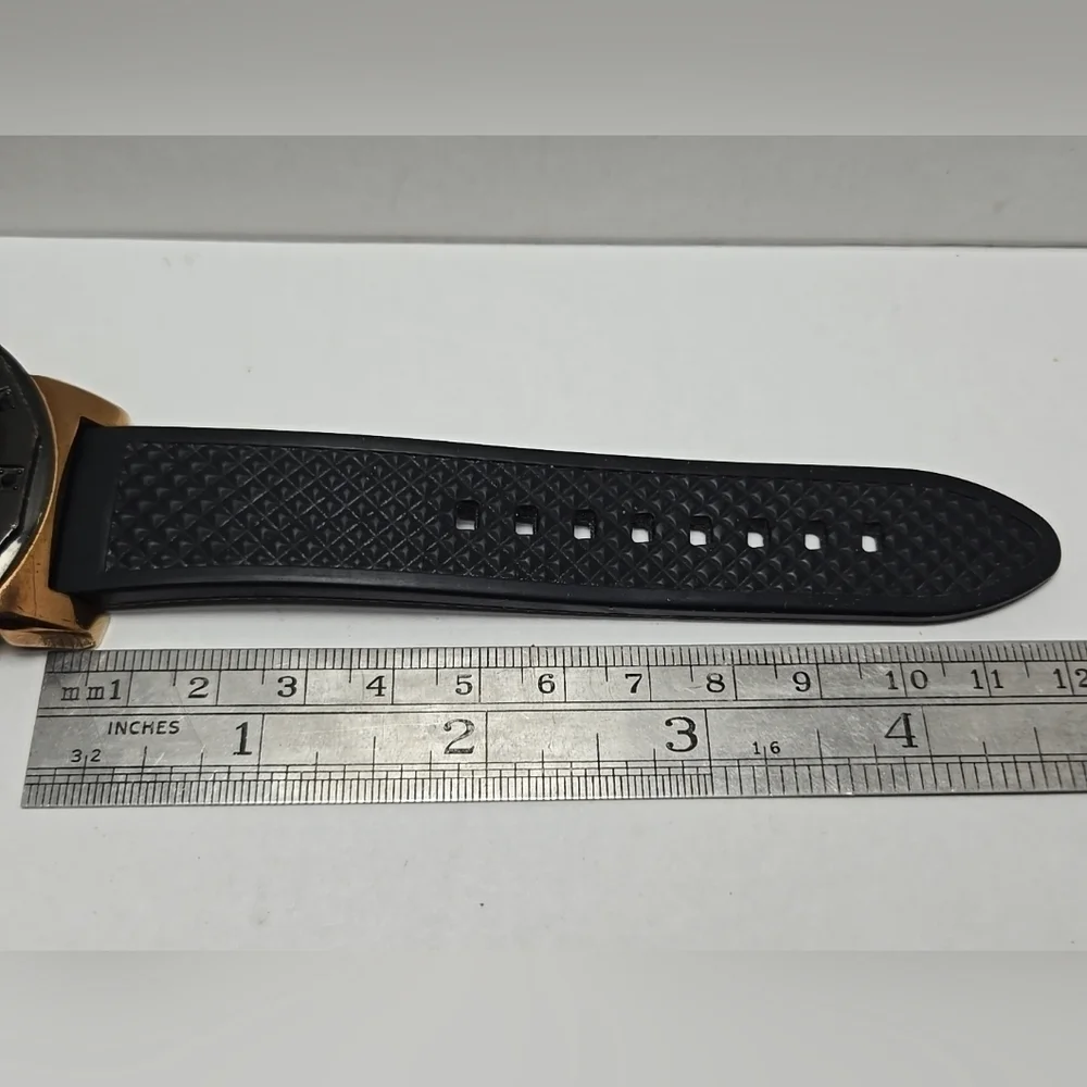 Mens G by GUESS  Black Rose Gold Watch G10438G1 New Battery